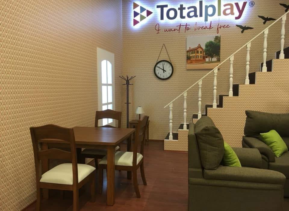 fabricación de muebles personalizados cap eventos stand displays mexico. publicidad. activación total play