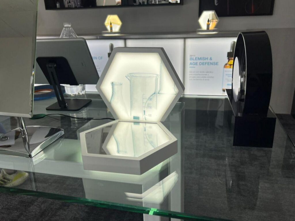 fabricación de muebles cap eventos stand displays mexico. publicidad activaciónes